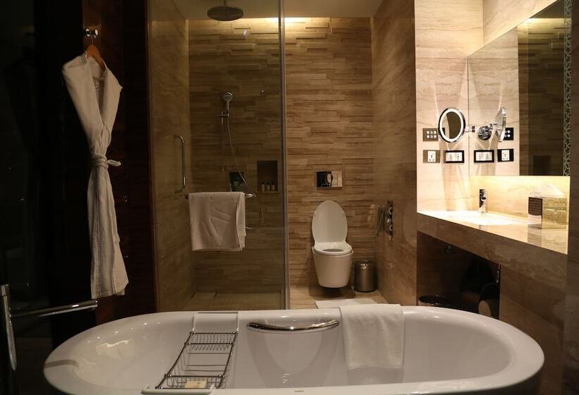 غرفة كلوب, Taj City Centre  Gurugram