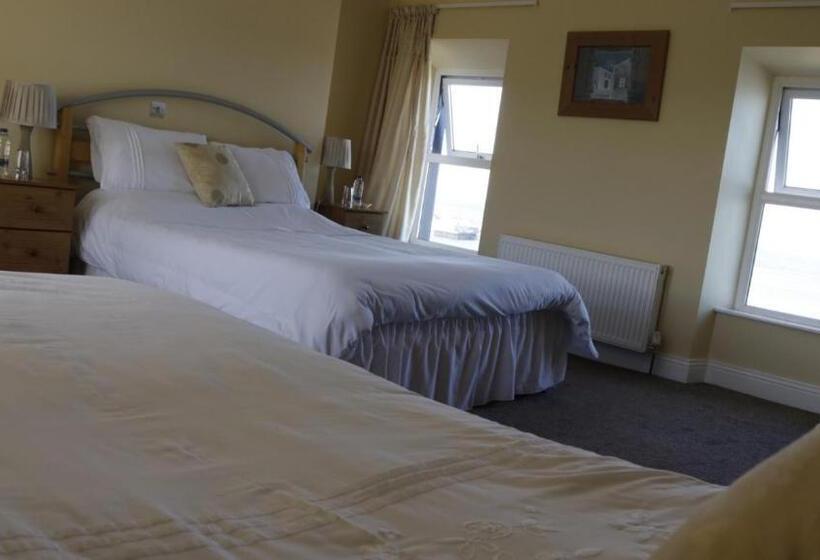 带海景的标准房, The Seaview Tavern