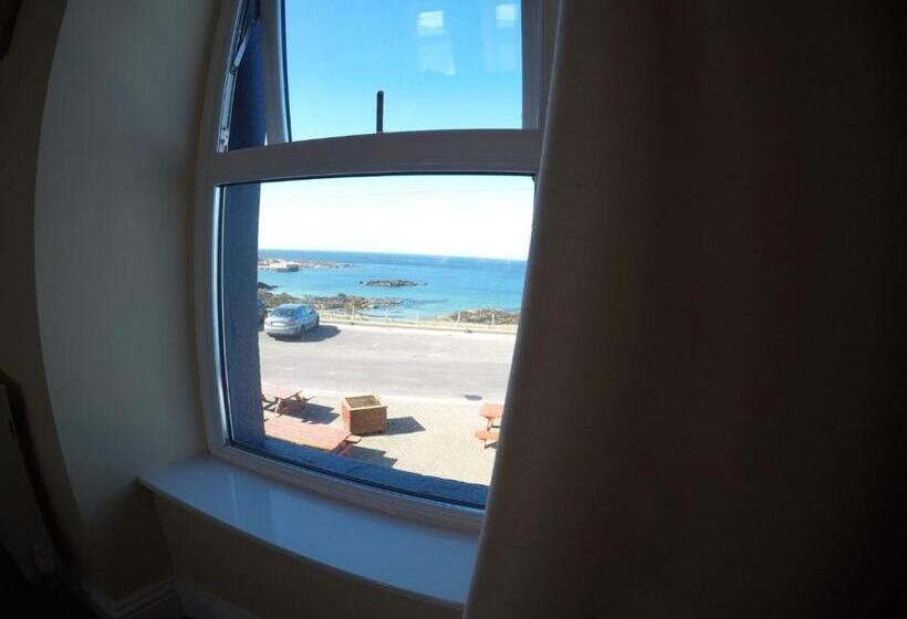 带海景的标准房, The Seaview Tavern