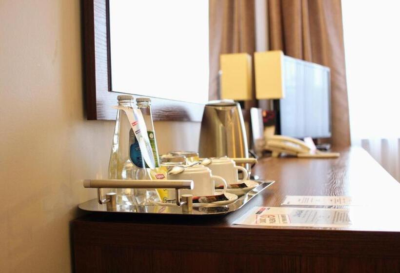 غرفة إقتصادية فردية, Tychy