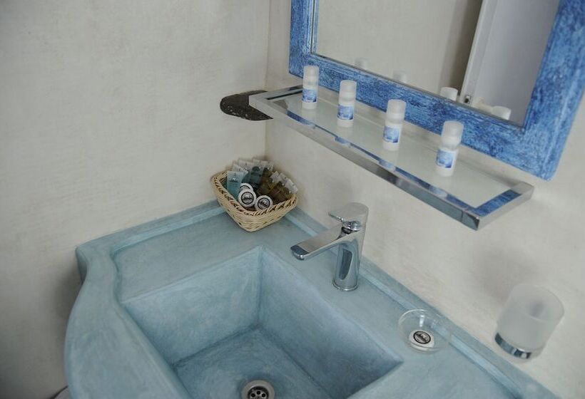 Camera Quadrupla Standard Vista Piscina, Villa Michalis