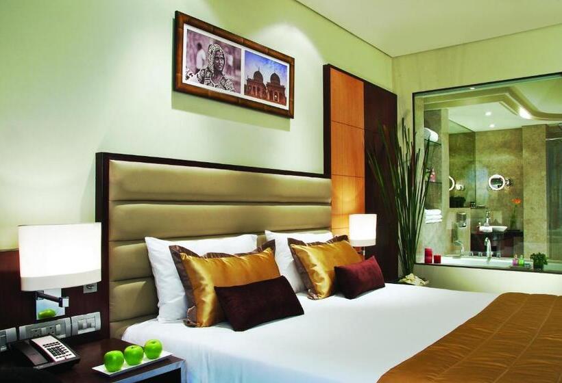 اتاق پرمیوم, Vivanta Hyderabad Begumpet