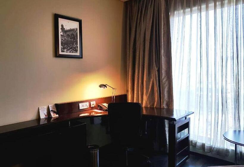 سوییت لوکس, Vivanta Hyderabad Begumpet