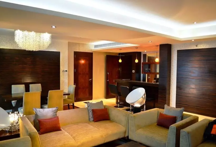 プレジデントスイートルーム, Vivanta Hyderabad Begumpet