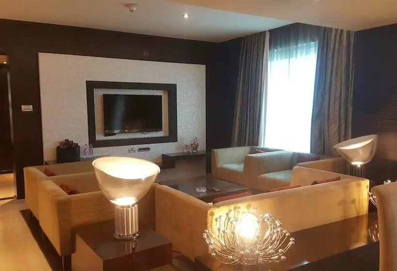 プレジデントスイートルーム, Vivanta Hyderabad Begumpet