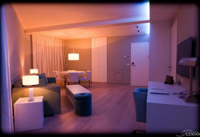 Family Suite, Vixx