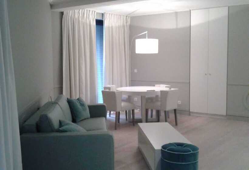 Family Suite, Vixx