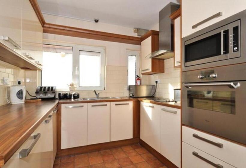 标准间, Lynfield Guest House