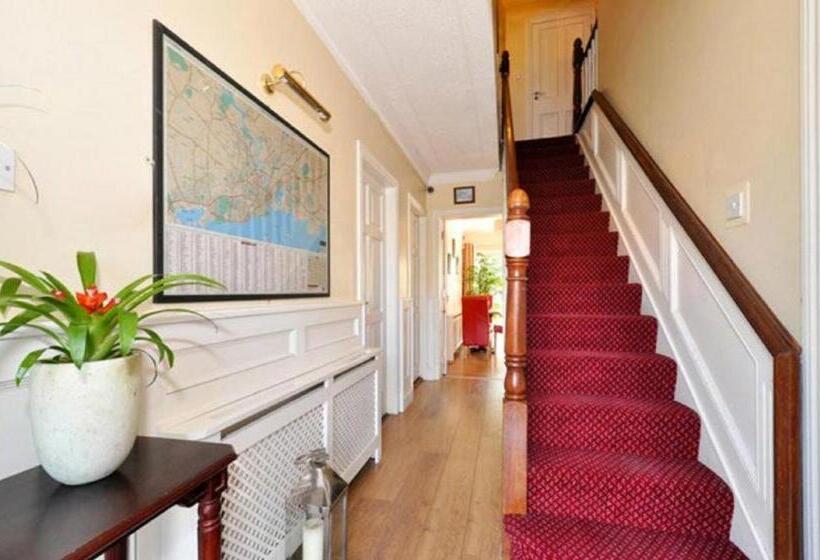 单人基本间, Lynfield Guest House