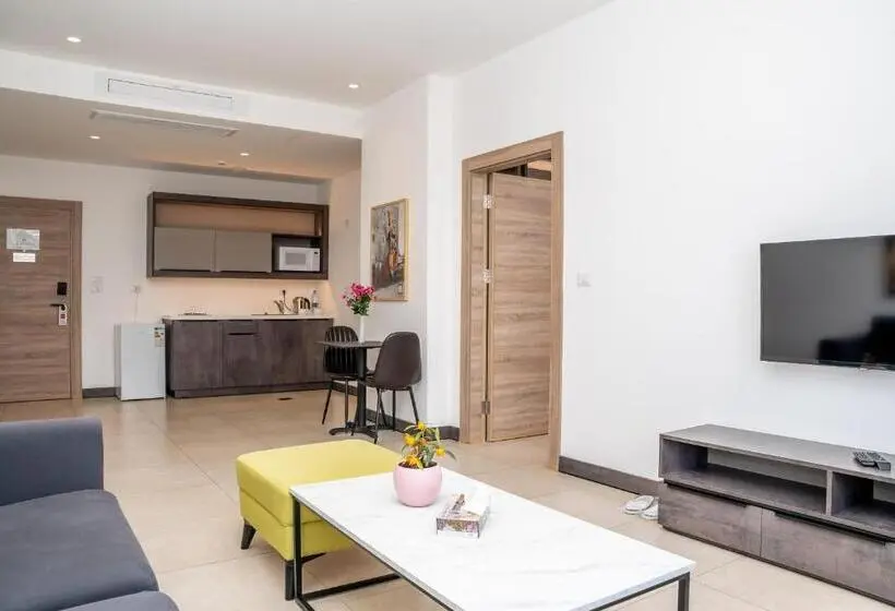 سوئیت جونیور خانوادگی, Liv Weibdeh Hotel Suites