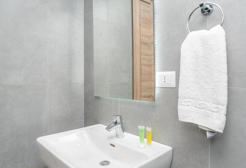سوئیت جونیور خانوادگی, Liv Weibdeh Hotel Suites