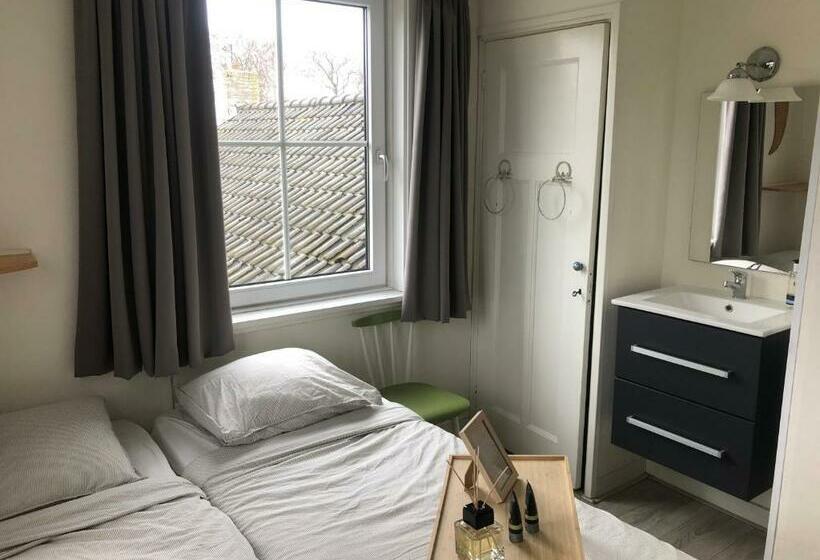 バス共有のスタンダードルーム, De Witte Handt