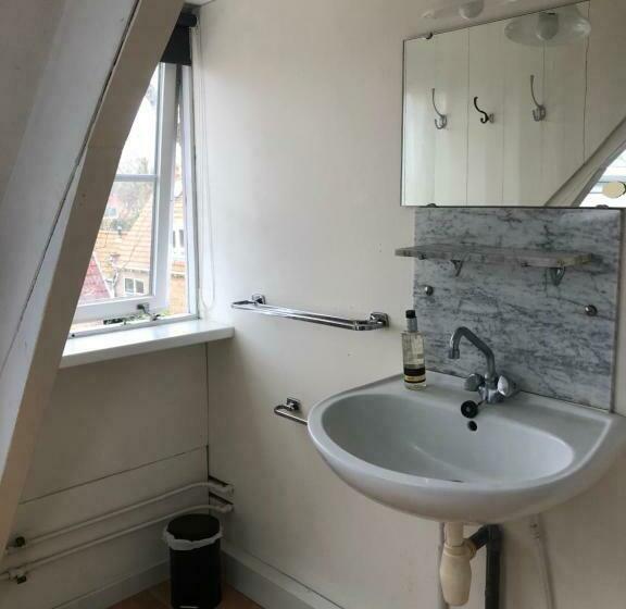 バス共有のスタンダードルーム, De Witte Handt