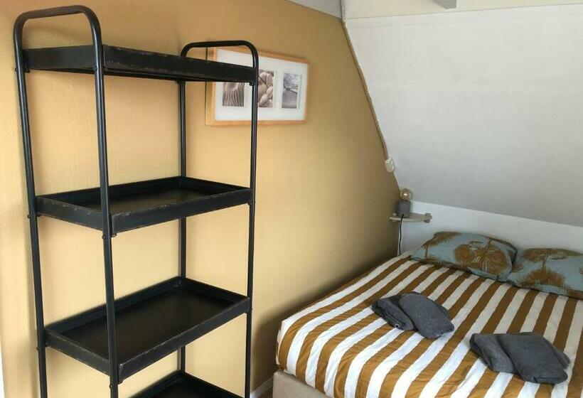 バス共有のスタンダードルーム, De Witte Handt