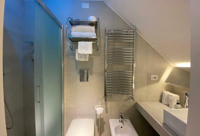 اتاق لوکس با بالکن, Residenze Romano Ristorante & Spa Albergo Diffuso  White