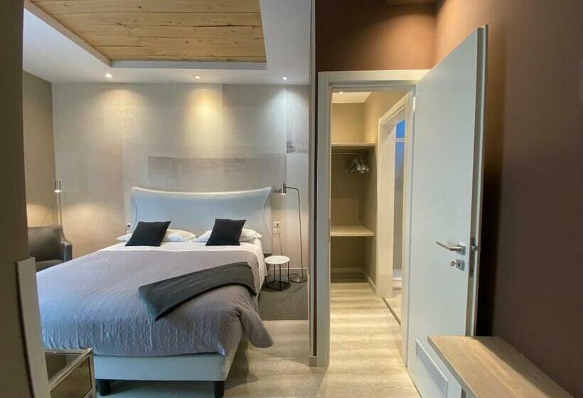 اتاق لوکس با بالکن, Residenze Romano Ristorante & Spa Albergo Diffuso White