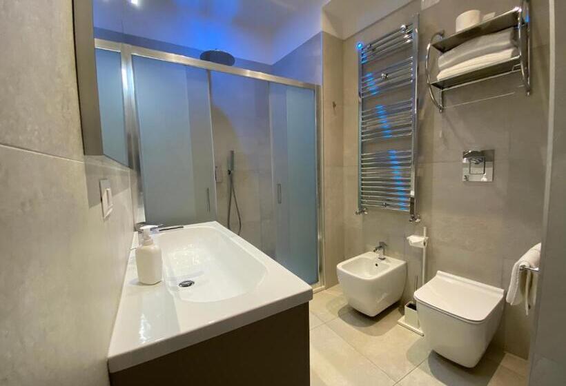 اتاق لوکس با بالکن, Residenze Romano Ristorante & Spa Albergo Diffuso White