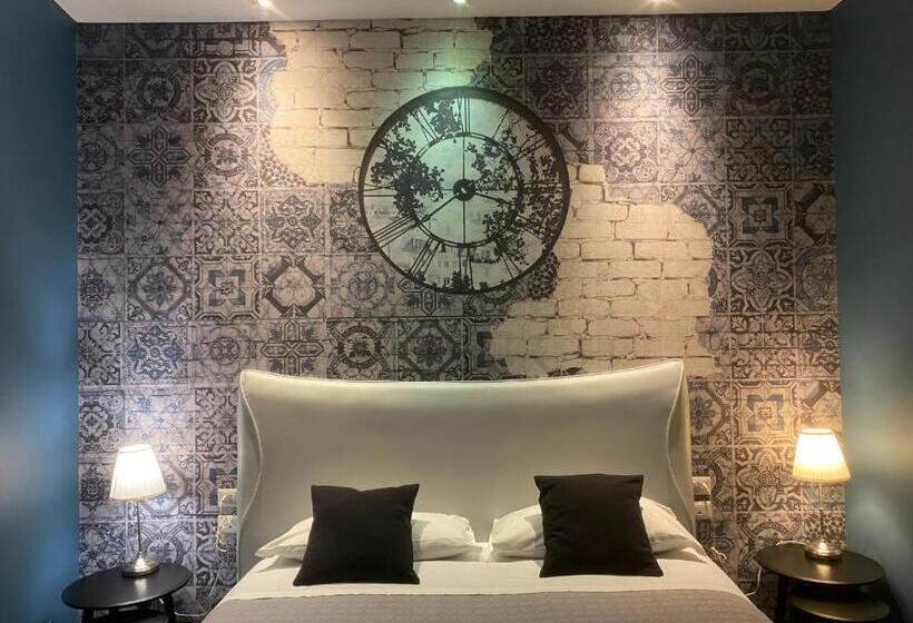 اتاق لوکس با بالکن, Residenze Romano Ristorante & Spa Albergo Diffuso White