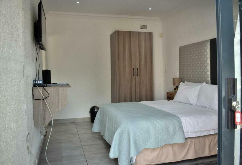 Номер Стандарт, Iceberg Venue, Guest Lodge & Events Place