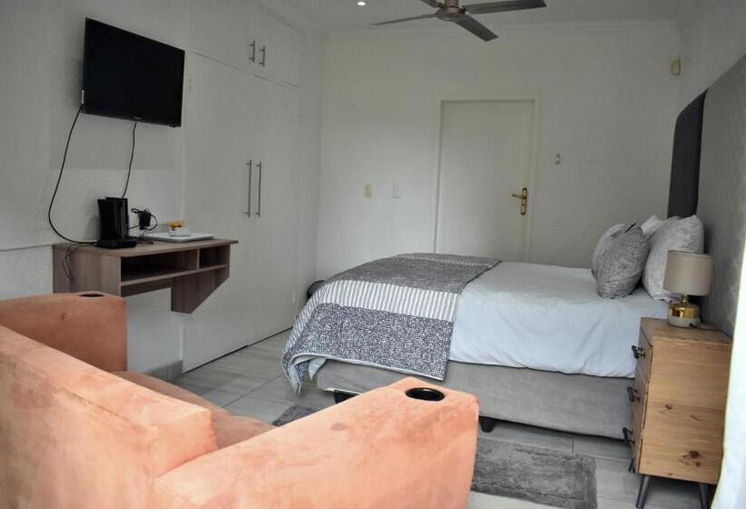 Номер Стандарт Вид на Сад, Iceberg Venue, Guest Lodge & Events Place