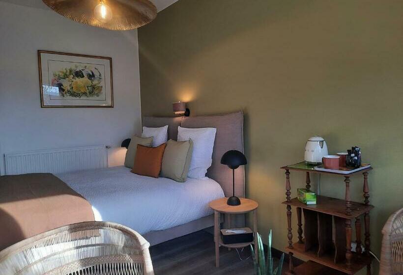 غرفة قياسية, Au Dela Des Vignes