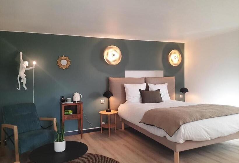 جناح, Au Dela Des Vignes