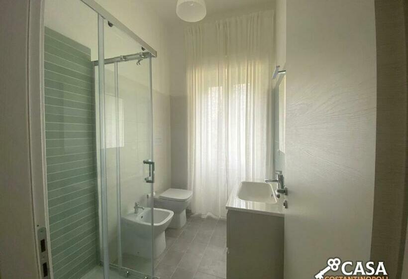 غرفة قياسية, Casa Costantinopoli