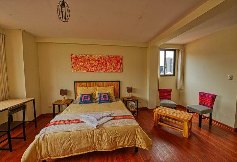 سوییت لوکس, Iskay Boutique Hostel