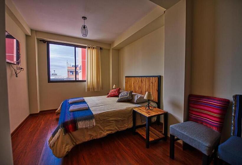 سوییت لوکس, Iskay Boutique Hostel