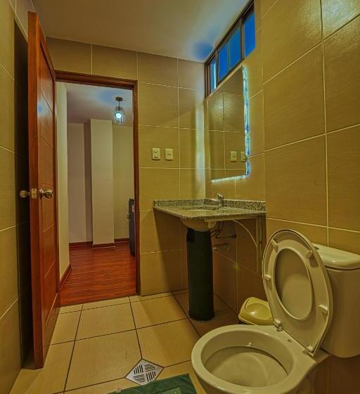 سوییت خانوادگی, Iskay Boutique Hostel