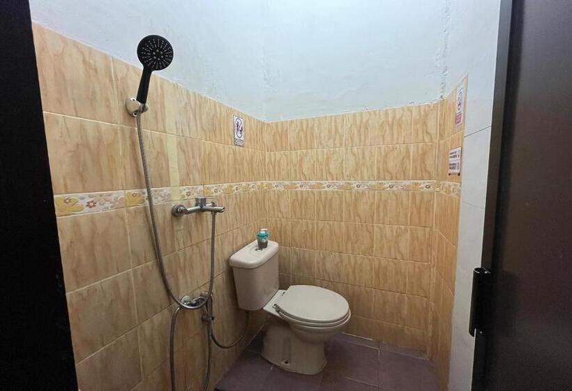 디럭스 룸, Steze Guesthouse Syariah Mendalo