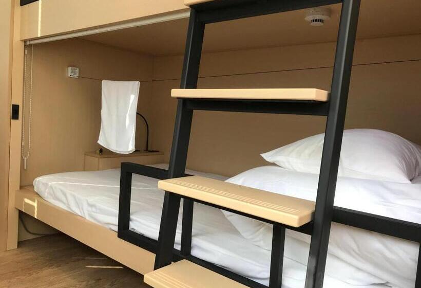 سرير فى غرفة مشتركه, Plat Hostel Keikyu Kamakura Wave