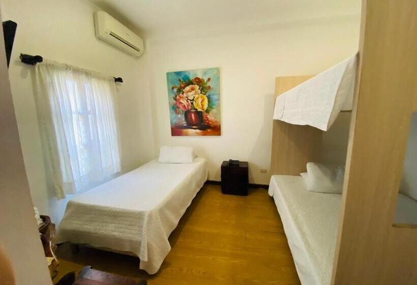 ファミリールーム, Terraza De San Antonio