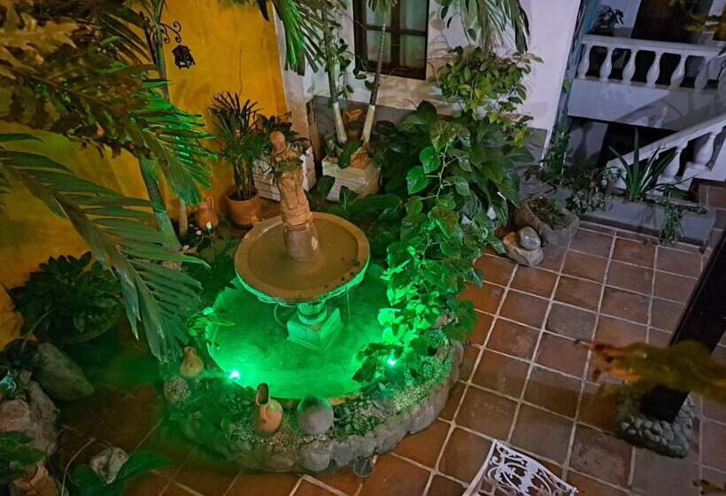 ガーデンビュースタンダードルーム, Terraza De San Antonio