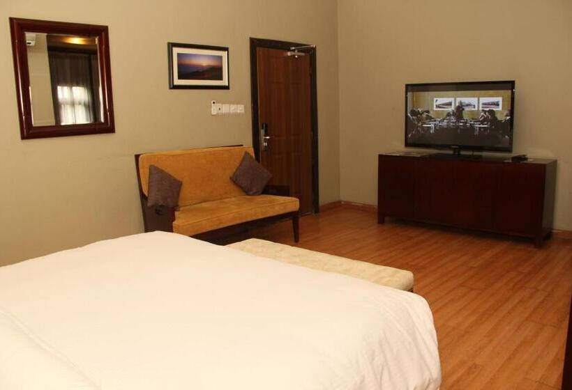 اتاق لوکس با تخت بزرگ, Clear Essence California Spa & Wellness Resort