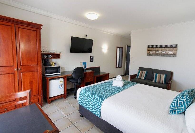 اتاق اجرایی, Coffee House Apartment Motel