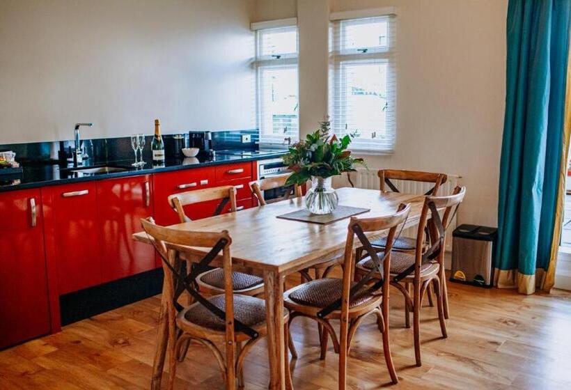 דירת 2 חדרים סופריור, Art Deco Masonic