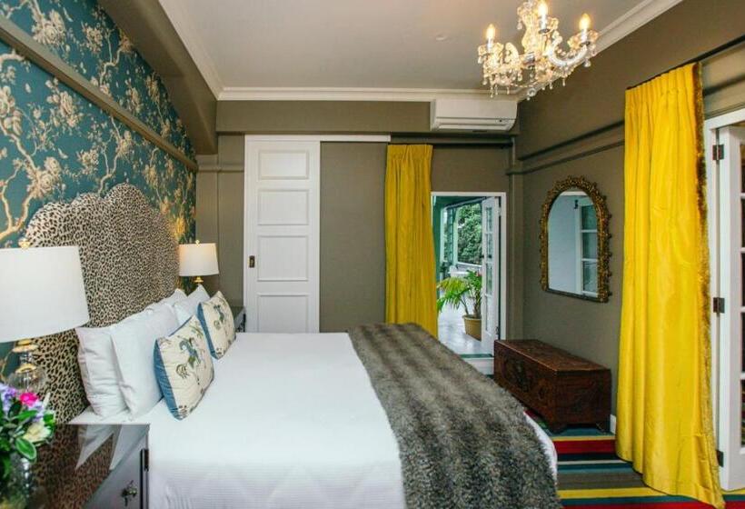 סוויטה עם נוף, Art Deco Masonic