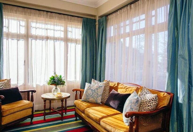 סוויטה מלכותית, Art Deco Masonic