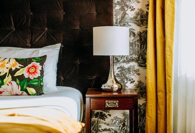 סטודיו דלוקס, Art Deco Masonic