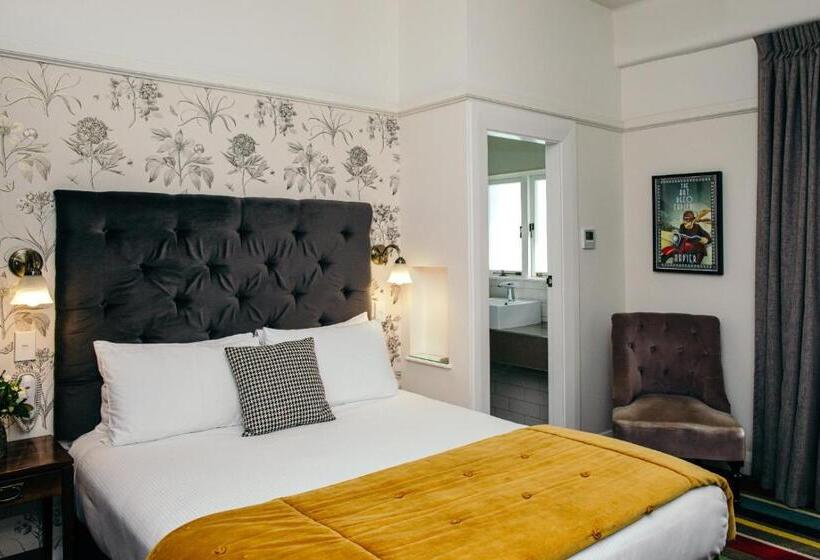 חדר סופריור, Art Deco Masonic