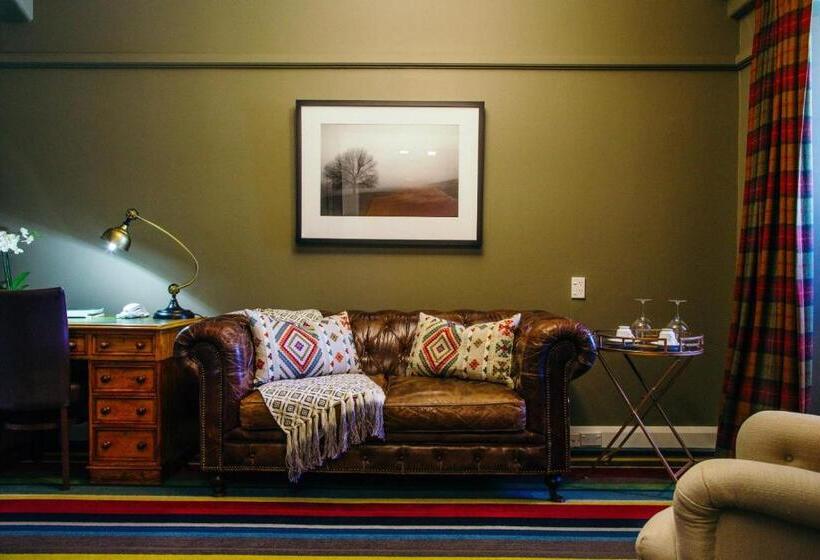 סוויטה, Art Deco Masonic