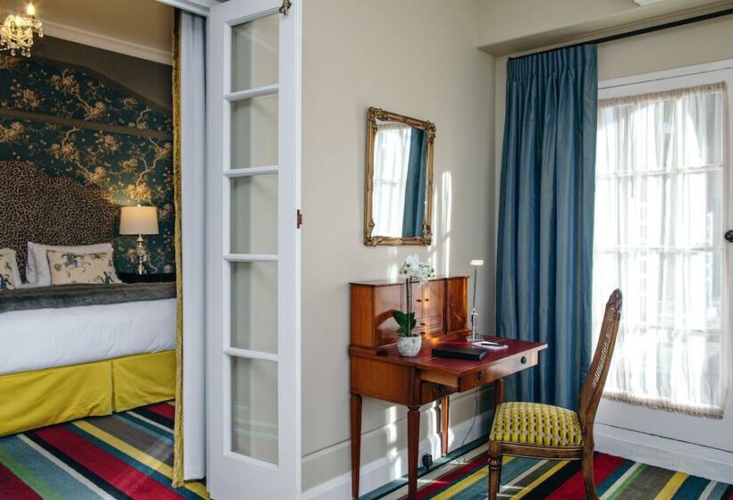 סוויטה, Art Deco Masonic