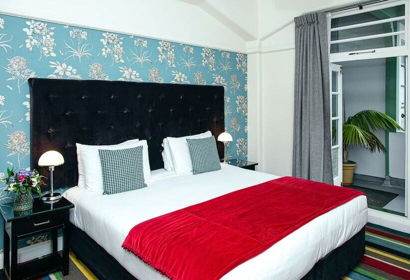 חדר סופריור, Art Deco Masonic