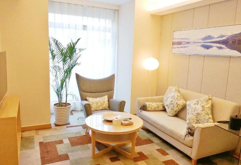 Люкс Вид на Сад, H Hotel Riverside