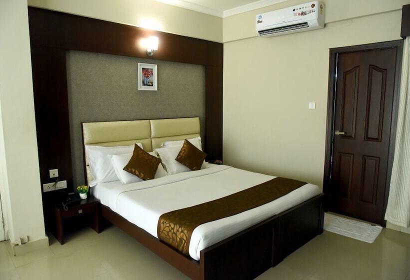 套房, Pearl International