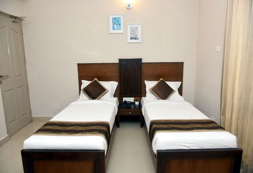 豪华房间, Pearl International