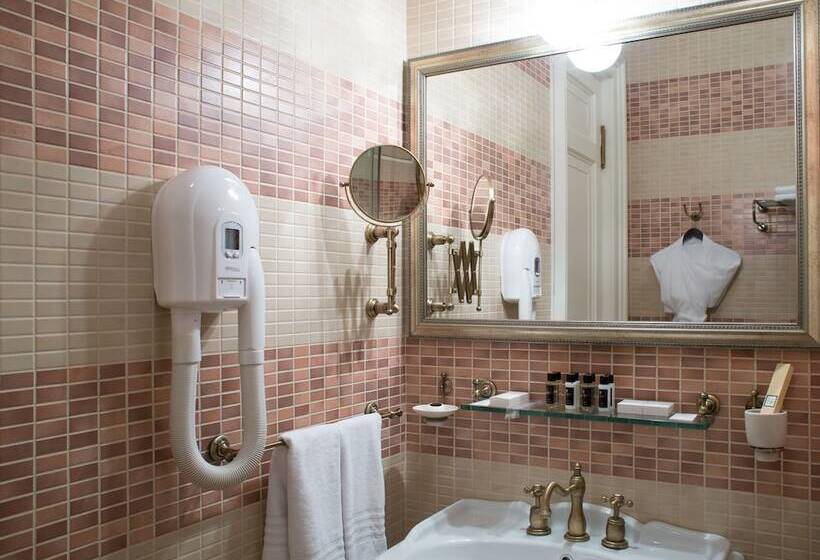 Президентский Люкс, Petroff Palace Boutique