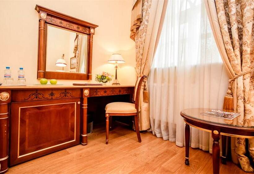 Номер Стандарт, Petroff Palace Boutique