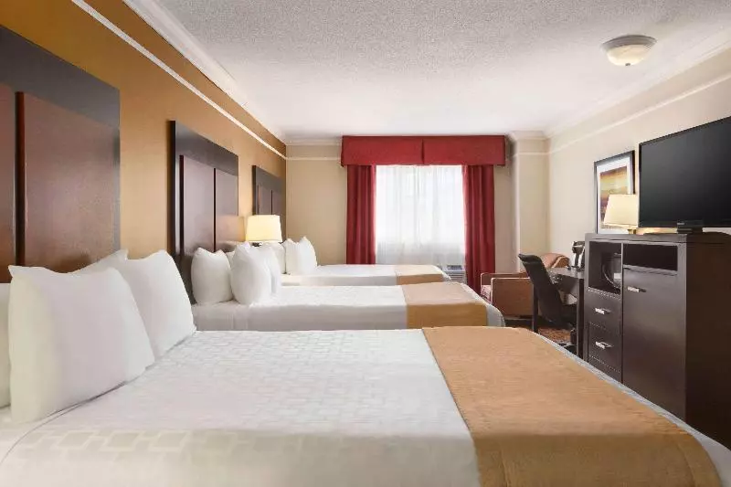 スタンダードルーム, Travelodge By Wyndham Meadow Lake